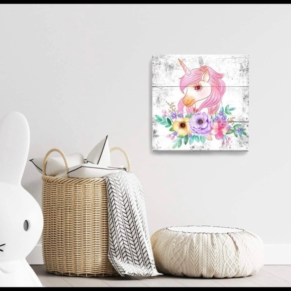 NWT-UNICORN CANVAS PRINT - Picture 2 of 9